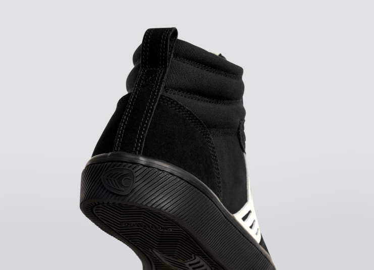 Men Cariuma All Black/Ivory DFFFT143