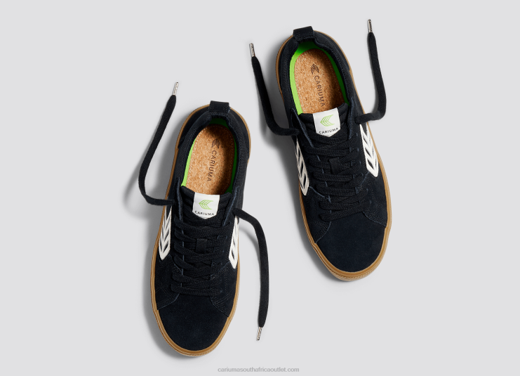 Men Cariuma All Black Gum/Ivory DFFFT131