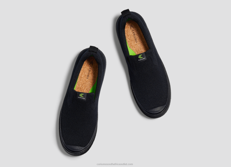 Men Cariuma All Black Knit DFFFT169