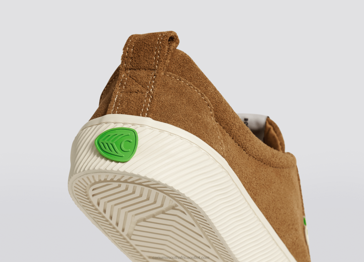 Men Cariuma Camel Suede DFFFT31