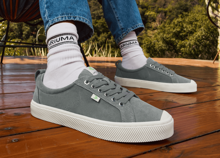 Men Cariuma Grey Gum Suede DFFFT37