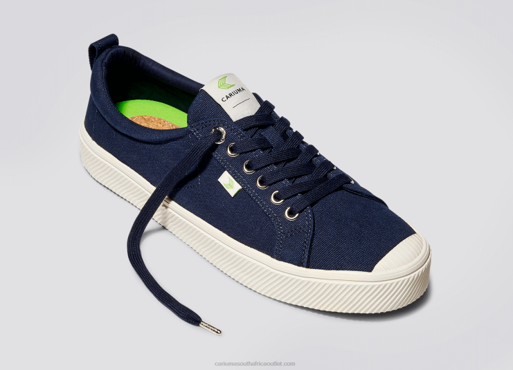 Men Cariuma Navy Canvas DFFFT8