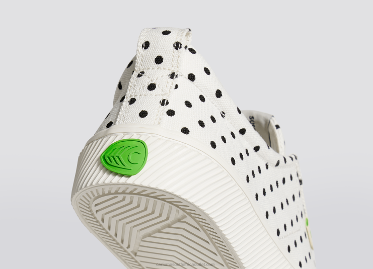 Men Cariuma White Polka Dots Canvas DFFFT51