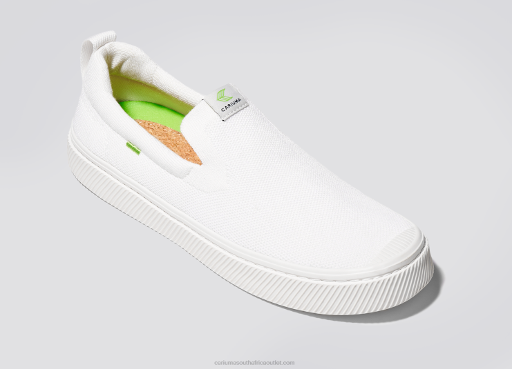 Women Cariuma White Knit DFFFT380
