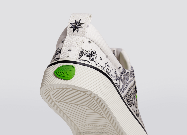 Women Cariuma Off-White Bandana Canvas DFFFT234