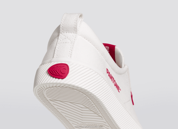 Women Cariuma Pantone Off-White/Viva Magenta Canvas DFFFT252