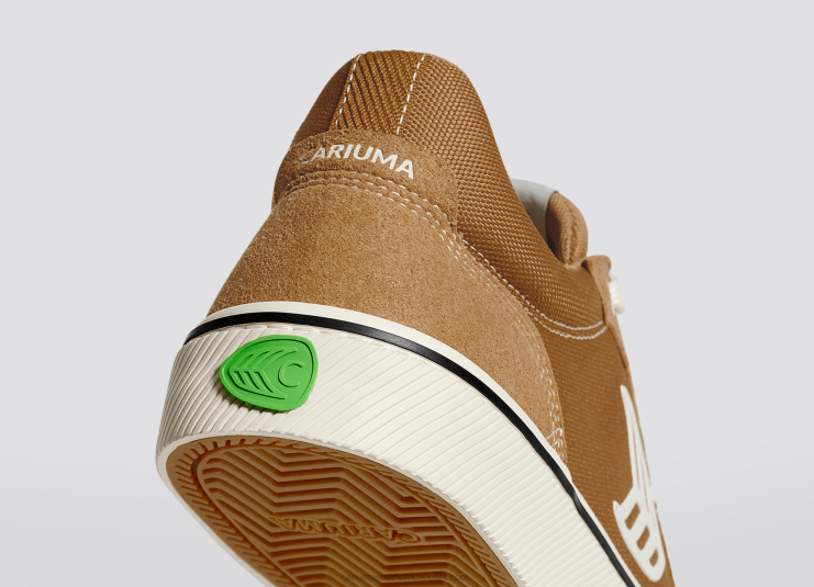 Women Cariuma Camel/Ivory DFFFT337